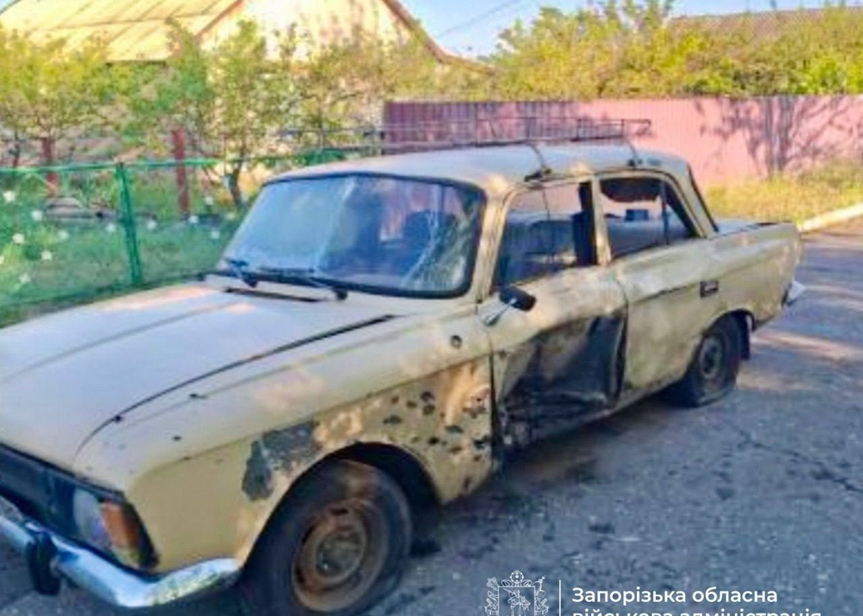 Росіяни атакували з дрона цивільне авто на Запоріжжі, є поранений