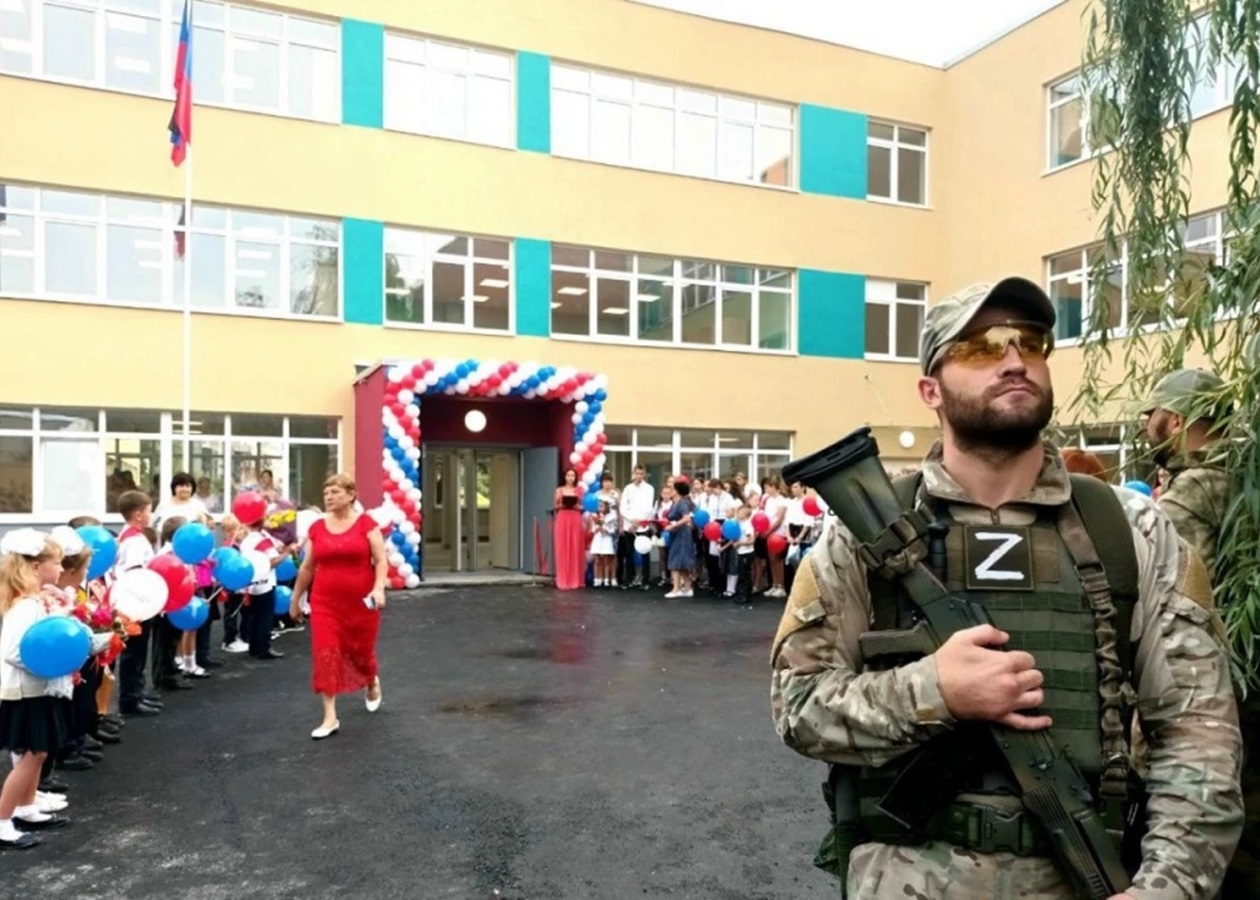 Росіяни на окупованій Луганщині закриють понад 100 шкіл - ОВА