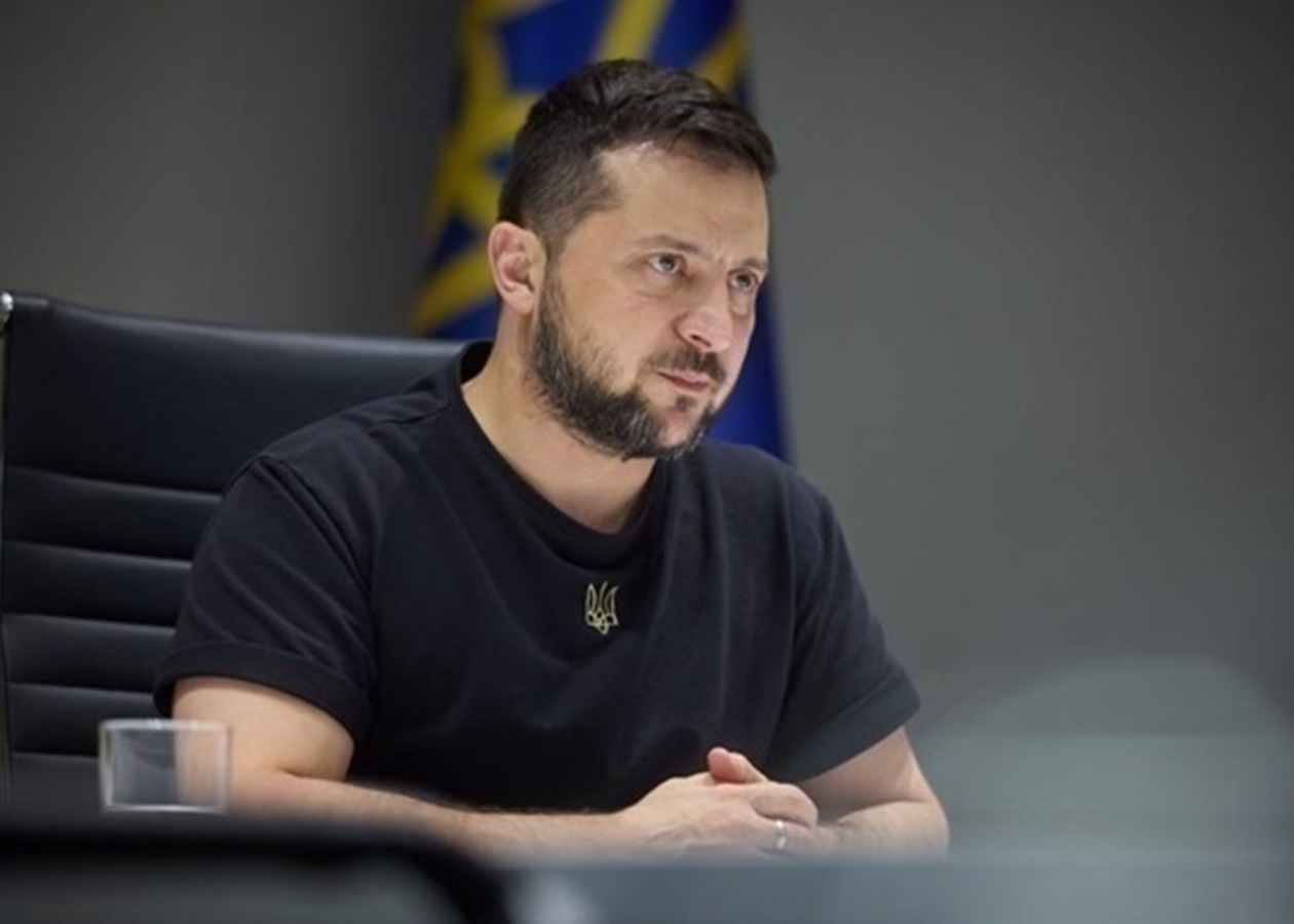 Виїзд за кордон 18-22 річних: Зеленський пояснив причини прийняття рішення