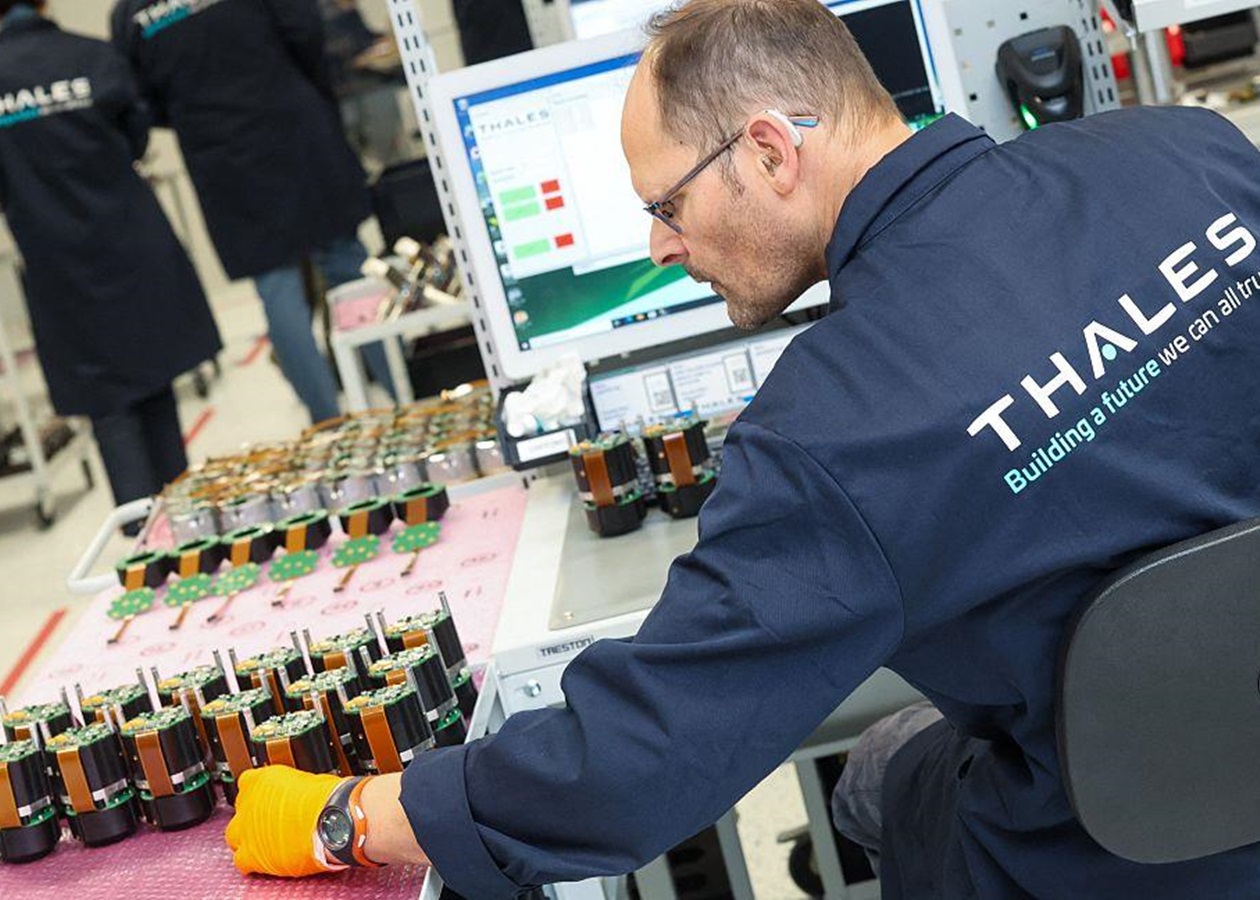 Невідомі БпЛА фіксують над об'єктами оборонного гіганта Thales