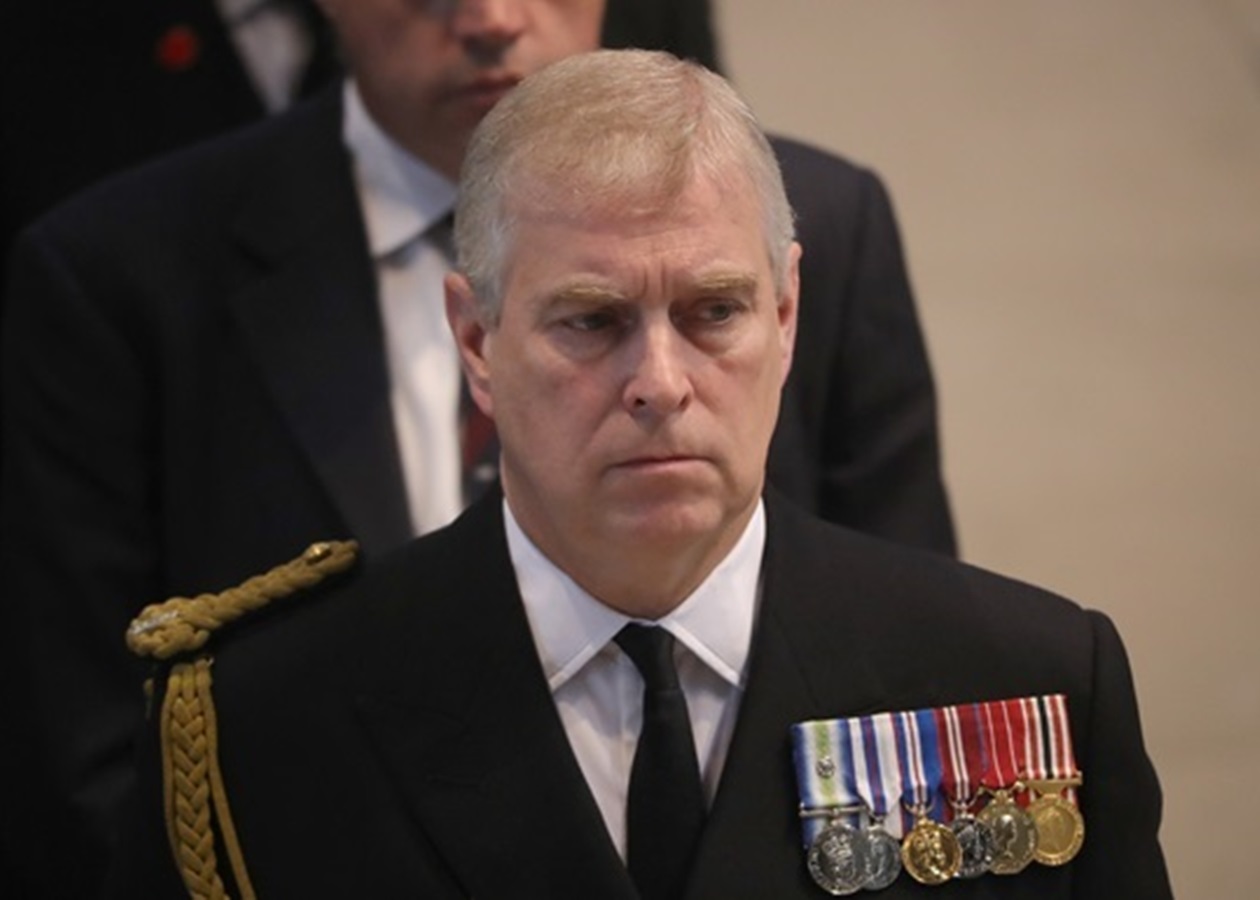 Король Чарльз позбавив принца Ендрю титулів і виселив із Royal Lodge
