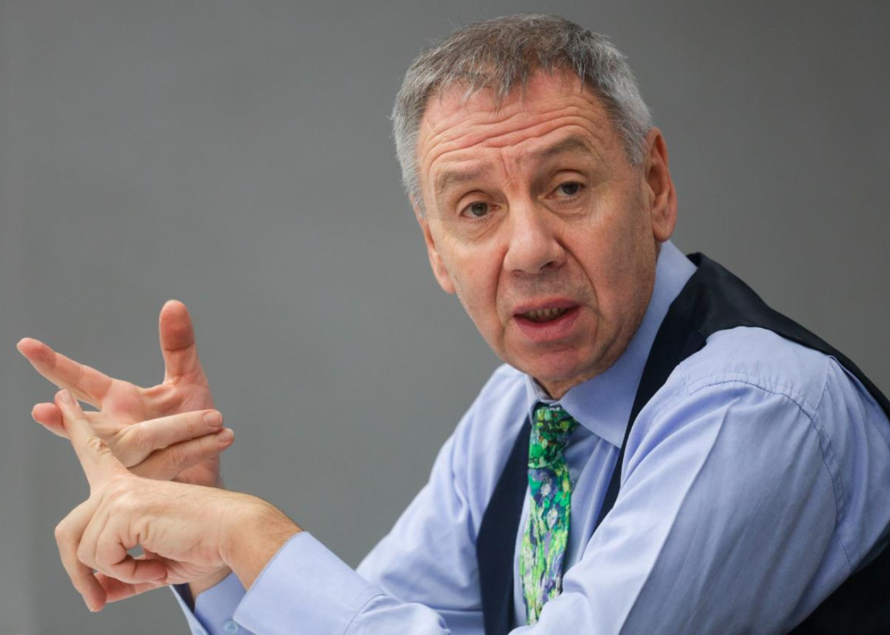 Не "доніс" сам на себе: у РФ політолог-"іноагент" отримав протокол