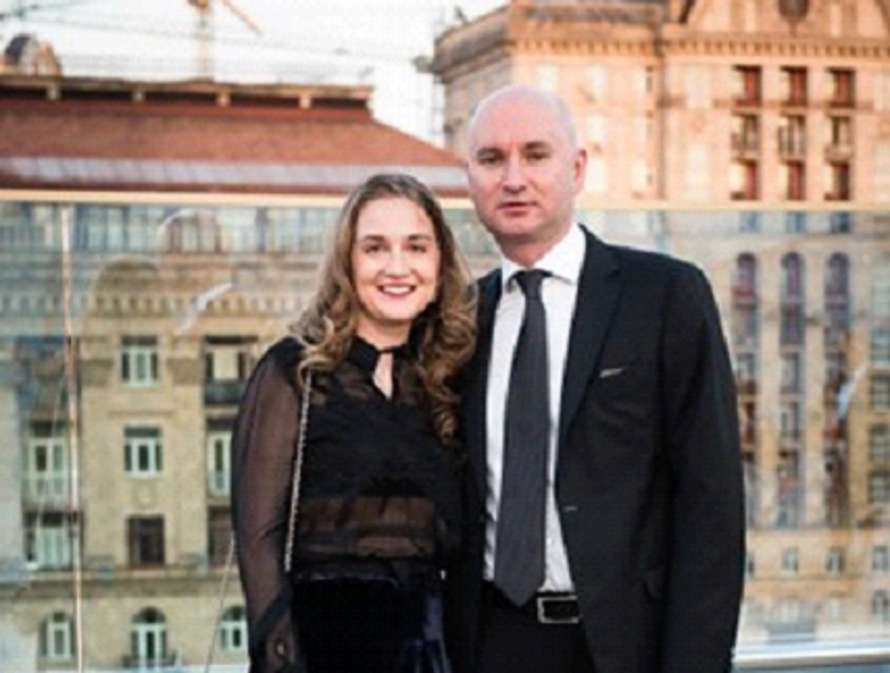 У доньки столичного забудовника Ніконова знайшли російський паспорт