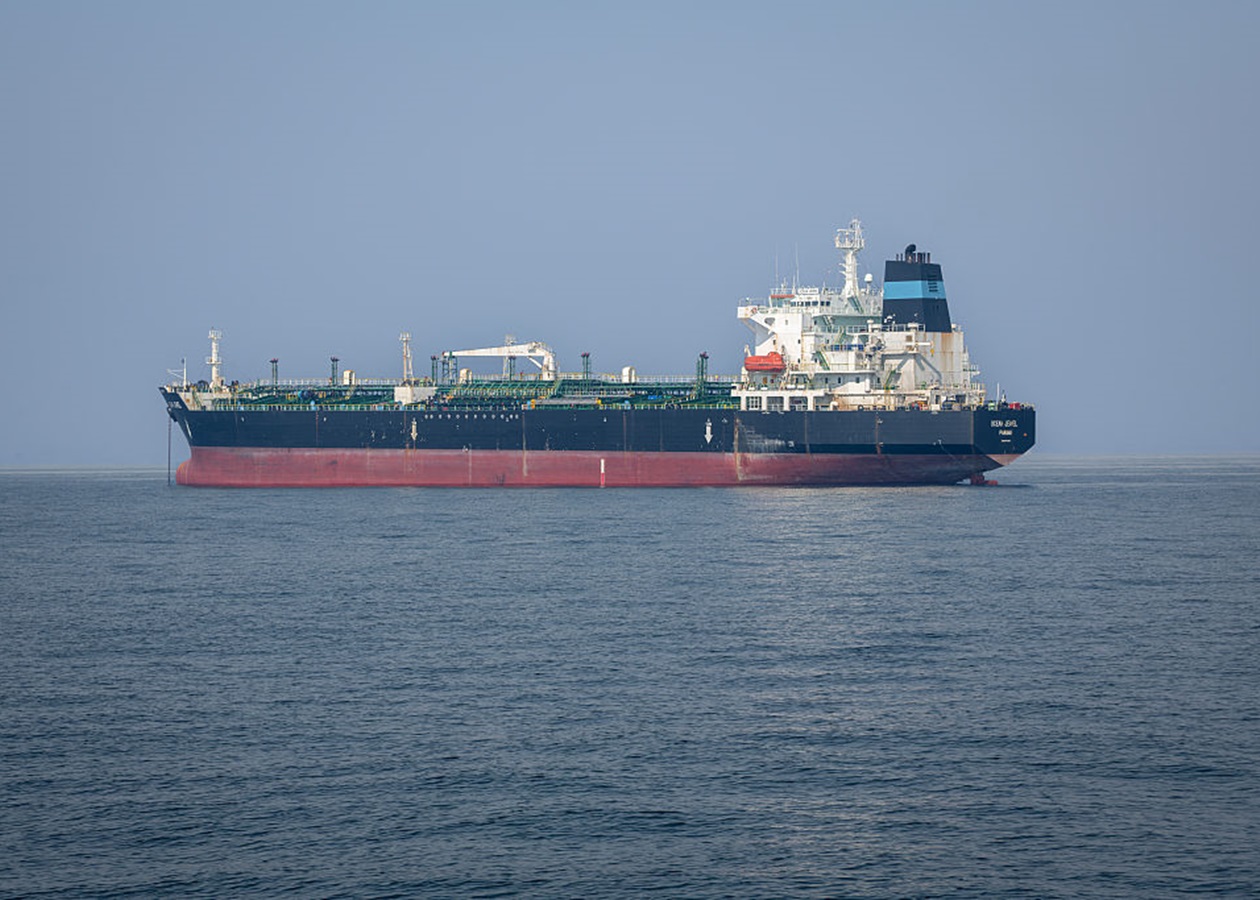 Вартість фрахту нафтових супертанкерів рекордно злетіла