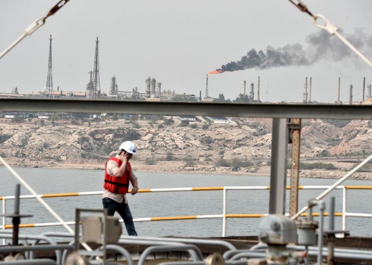 В Ірані відповіли, чи вплинули удари США на експорт нафти