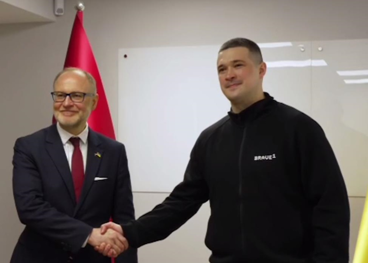 Латвія почала передавати Україні партії бойових бронемашин CVR(T)