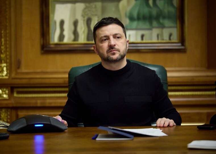 «Хочу бути серед молоді»: Зеленський зустрівся з юнацтвом Карпатської вісімки