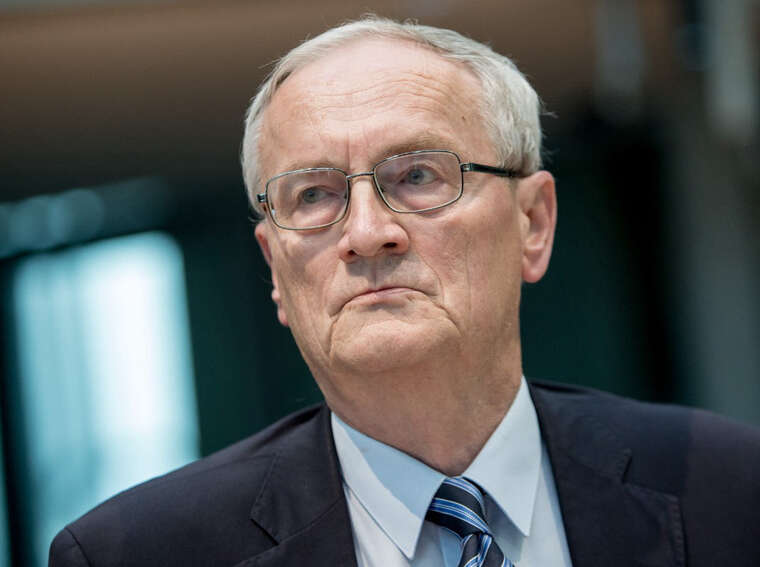 Шпигунський скандал у Німеччині: затриманий ексголова BND очолює раду директорів власника Cosmolot